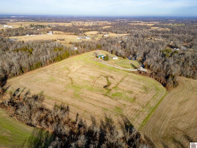 305 Simpkins Lane, Mayfield, KY 42066