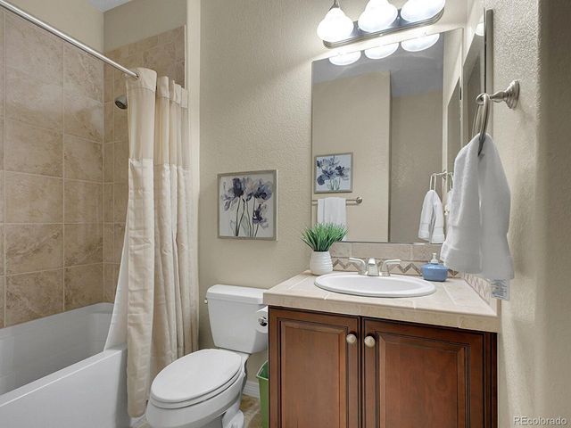 10432 Willowwisp Way, Highlands Ranch, CO 80126