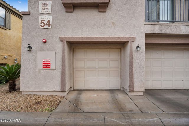 8187 W LYNWOOD Street, Phoenix, AZ 85043
