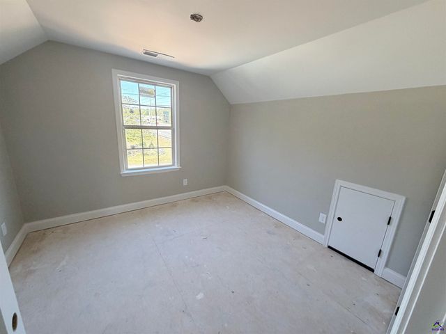 100 Sasser Drive, Bonaire, GA 31005