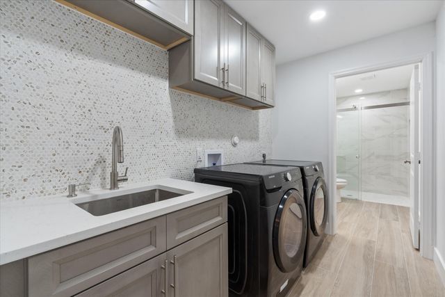 24 Dunbar Road, Palm Beach Gardens, FL 33418