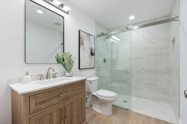 24 Dunbar Road, Palm Beach Gardens, FL 33418