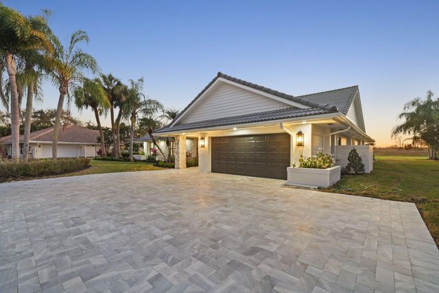 24 Dunbar Road, Palm Beach Gardens, FL 33418