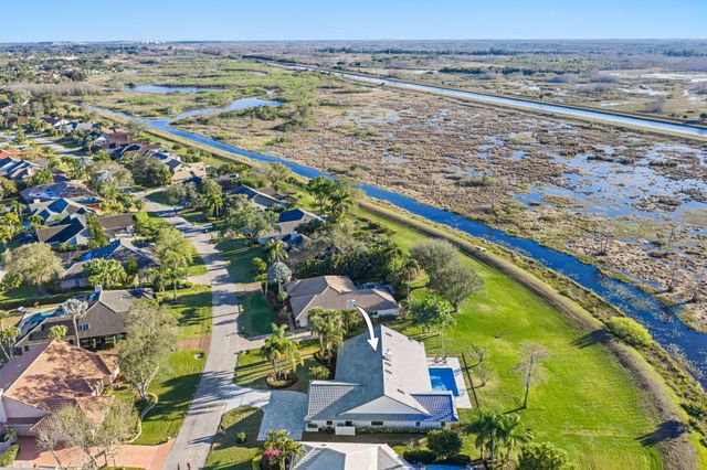 24 Dunbar Road, Palm Beach Gardens, FL 33418