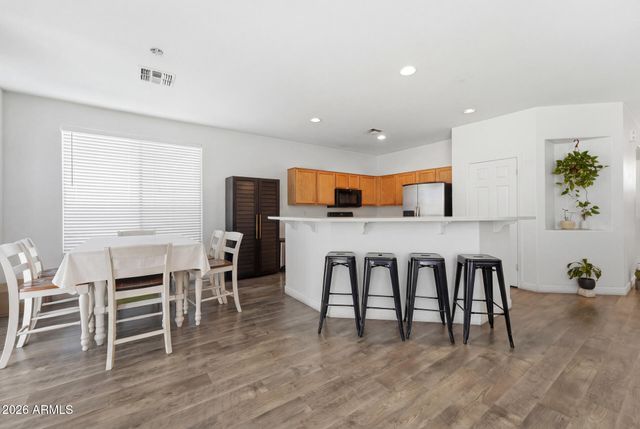 10961 W CHASE Lane, Avondale, AZ 85323