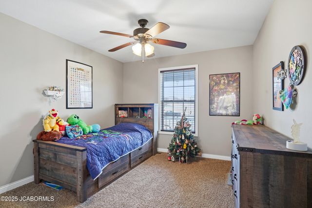 415 SPRING AVENUE, Holts Summit, MO 65043