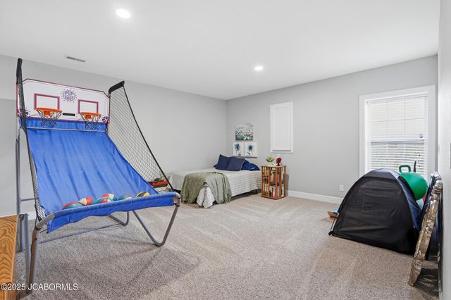 415 SPRING AVENUE, Holts Summit, MO 65043