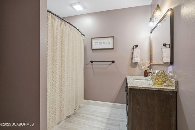 415 SPRING AVENUE, Holts Summit, MO 65043