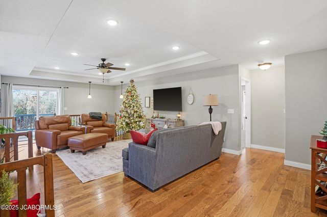 415 SPRING AVENUE, Holts Summit, MO 65043