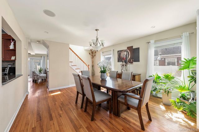 8227 265th Street, Glen Oaks, NY 11004