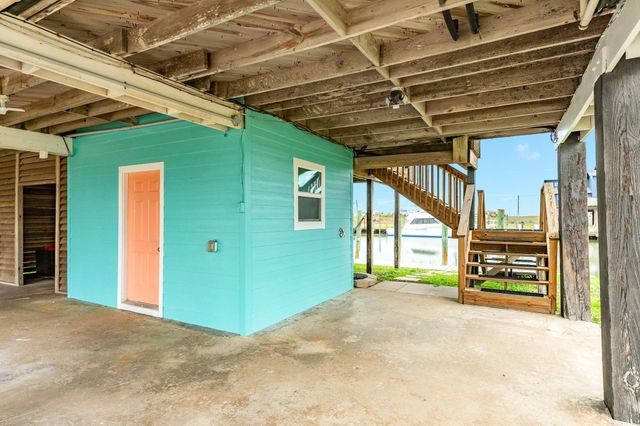 306 Pompano Lane, Surfside Beach, TX 77541