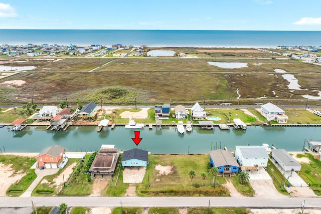 306 Pompano Lane, Surfside Beach, TX 77541