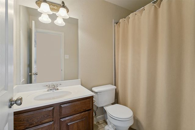 2206 Muskeg Lane, Euless, TX 76039