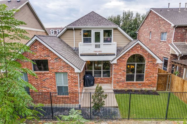 2206 Muskeg Lane, Euless, TX 76039