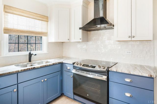 306 Myrtle Lane, Lynchburg, VA 24502