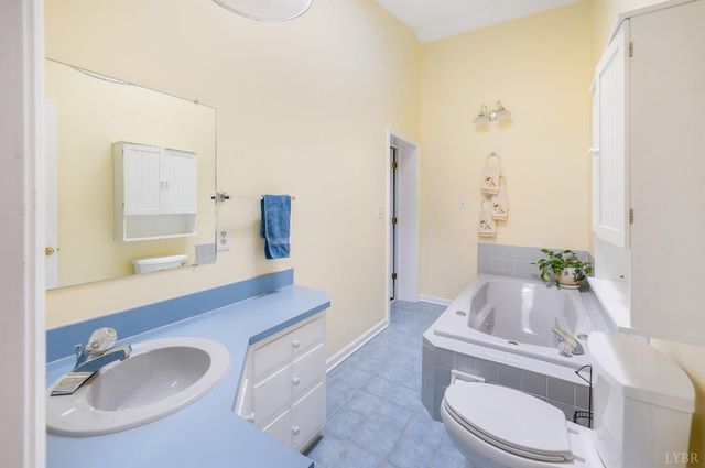 306 Myrtle Lane, Lynchburg, VA 24502