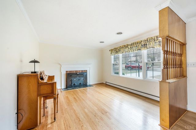 306 Myrtle Lane, Lynchburg, VA 24502