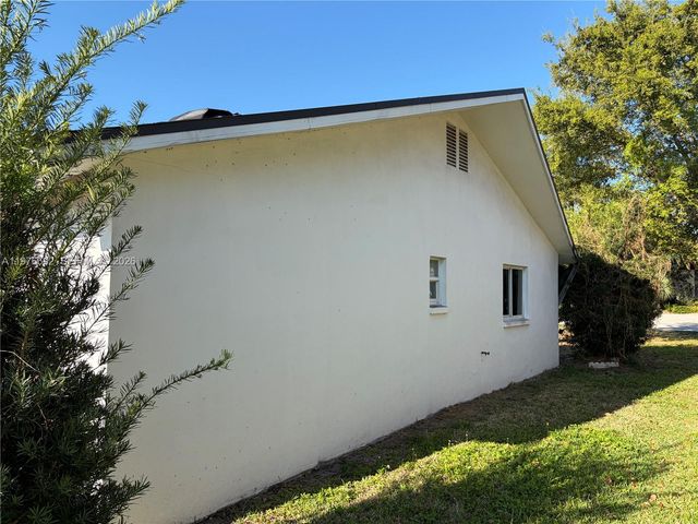 4945 Sorrento Court, Cape Coral, FL 33904