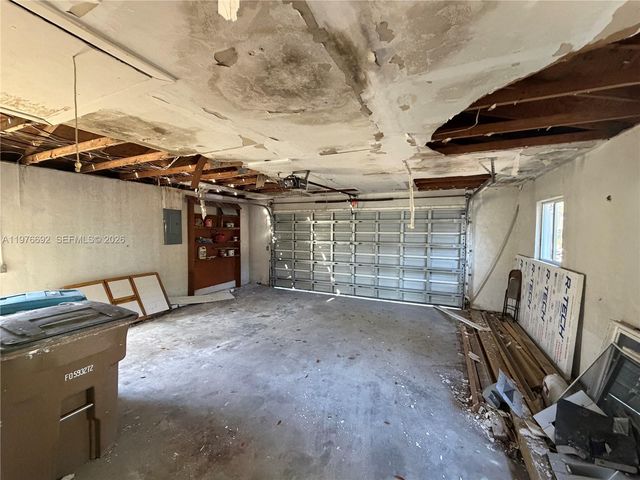 4945 Sorrento Court, Cape Coral, FL 33904