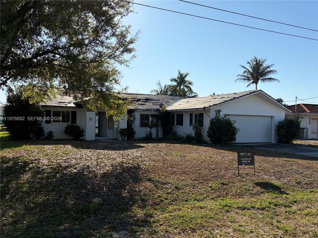 4945 Sorrento Court, Cape Coral, FL 33904