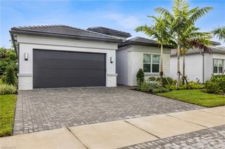 12448 Violet LN, Naples, FL 34120