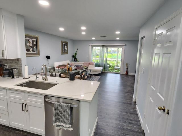 250 Timberwalk Trail, Jupiter, FL 33458