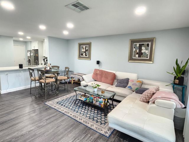 250 Timberwalk Trail, Jupiter, FL 33458