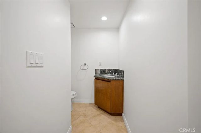 8246 Woodshill Trail, Los Angeles, CA 90069