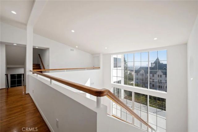 8246 Woodshill Trail, Los Angeles, CA 90069