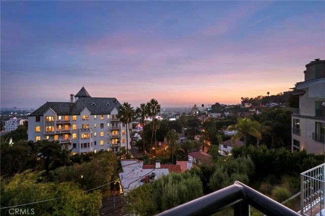 8246 Woodshill Trail, Los Angeles, CA 90069