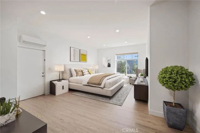 8246 Woodshill Trail, Los Angeles, CA 90069