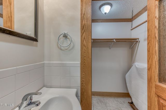 345 South Elm Avenue, Erwin, TN 37650