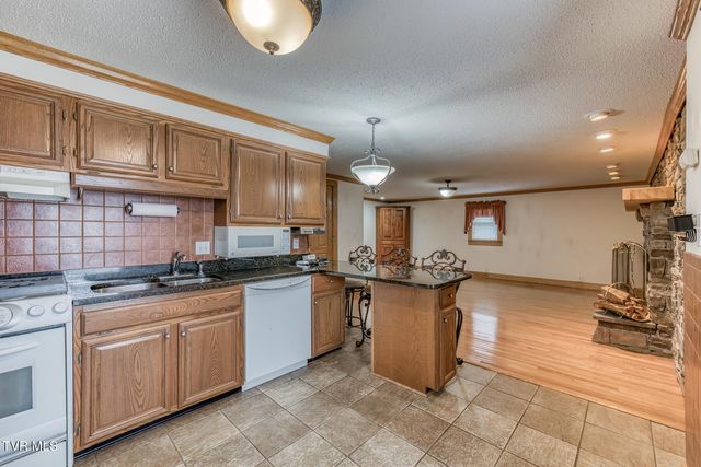 345 South Elm Avenue, Erwin, TN 37650