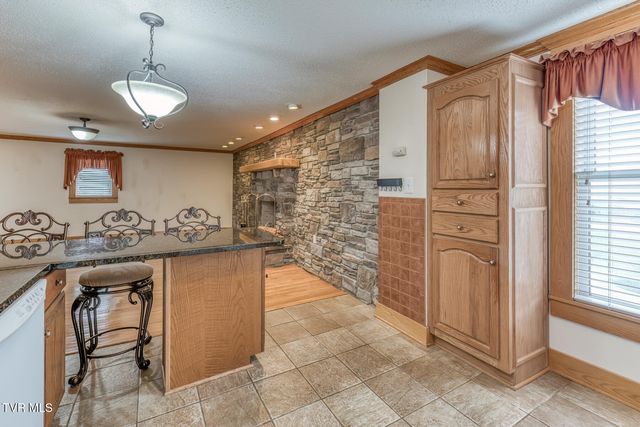 345 South Elm Avenue, Erwin, TN 37650