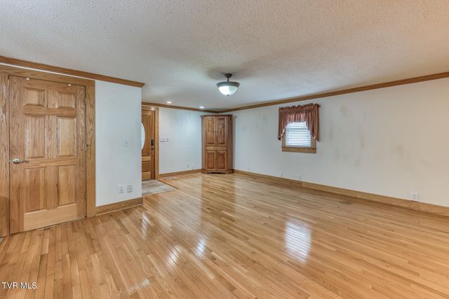 345 South Elm Avenue, Erwin, TN 37650