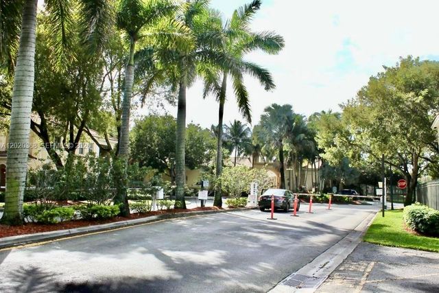 2548 Centergate Dr 107, Miramar, FL 33025