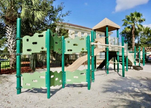 2548 Centergate Dr 107, Miramar, FL 33025