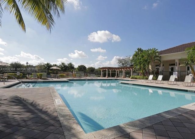 2548 Centergate Dr 107, Miramar, FL 33025