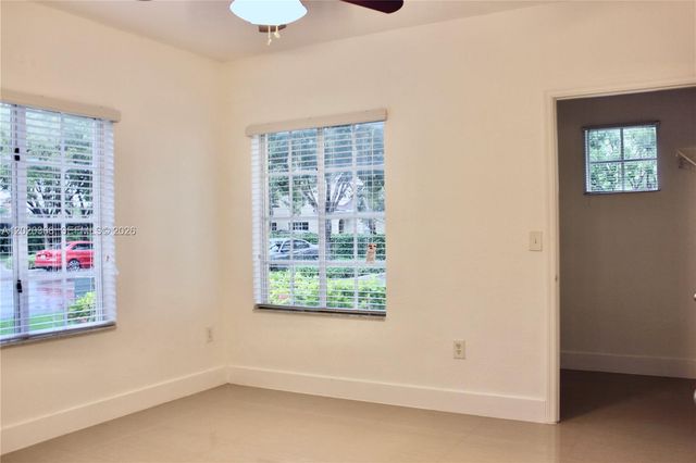 2548 Centergate Dr 107, Miramar, FL 33025