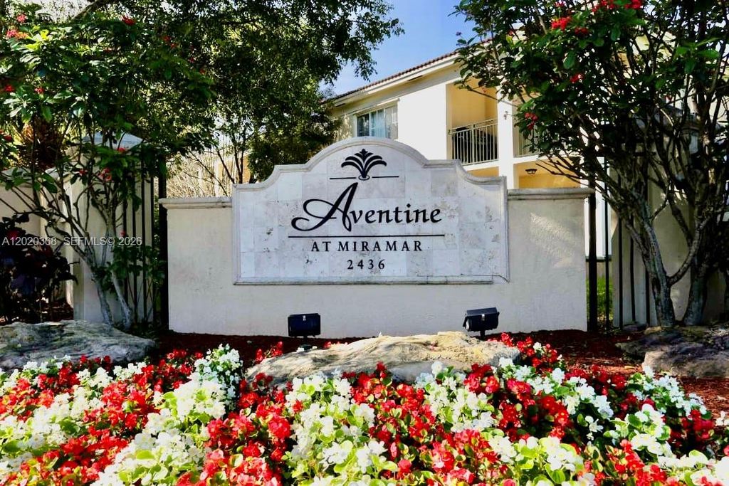 2548 Centergate Dr 107, Miramar, FL 33025