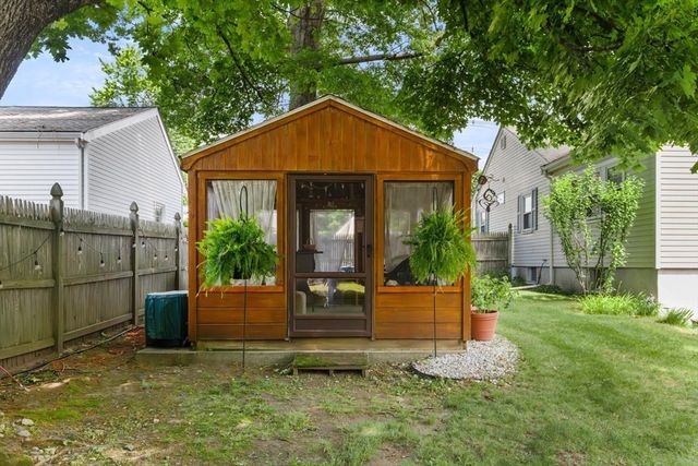 16 Beaver Park Road, Danvers, MA 01923