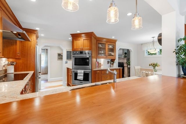 16 Beaver Park Road, Danvers, MA 01923