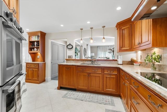 16 Beaver Park Road, Danvers, MA 01923