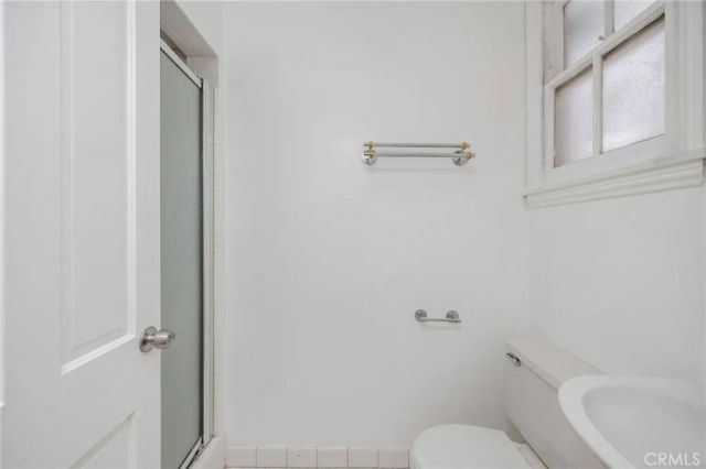 10374 Ashton Avenue, Los Angeles, CA 90024