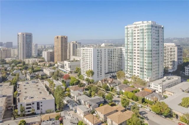 10374 Ashton Avenue, Los Angeles, CA 90024