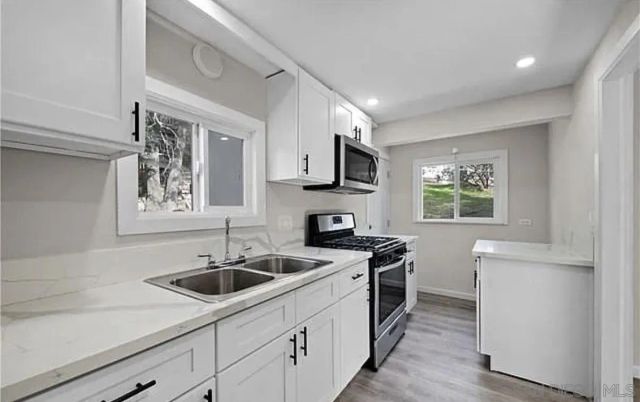 201 Hillside Spur, Cedar Glen, CA 92321