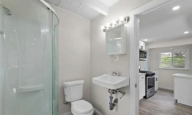201 Hillside Spur, Cedar Glen, CA 92321