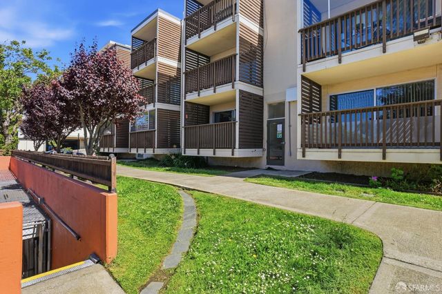 35 Lottie Bennett Lane 4, San Francisco, CA 94115