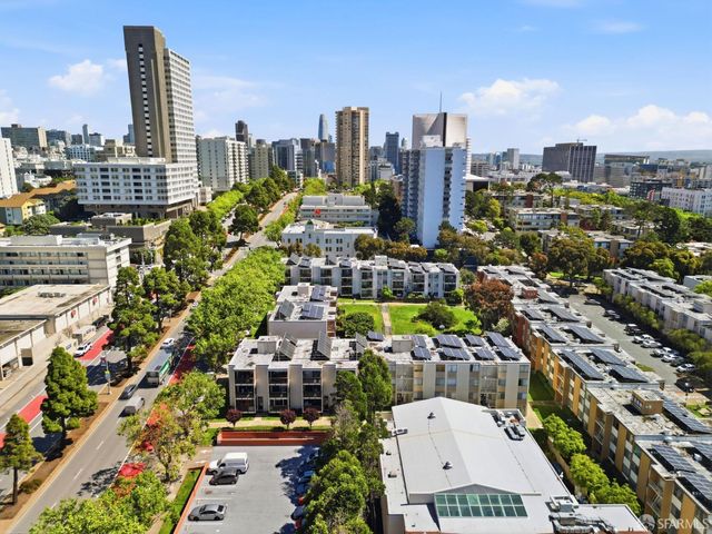 35 Lottie Bennett Lane 4, San Francisco, CA 94115