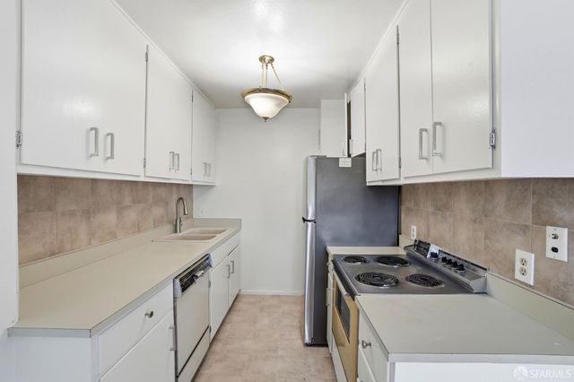 35 Lottie Bennett Lane 4, San Francisco, CA 94115